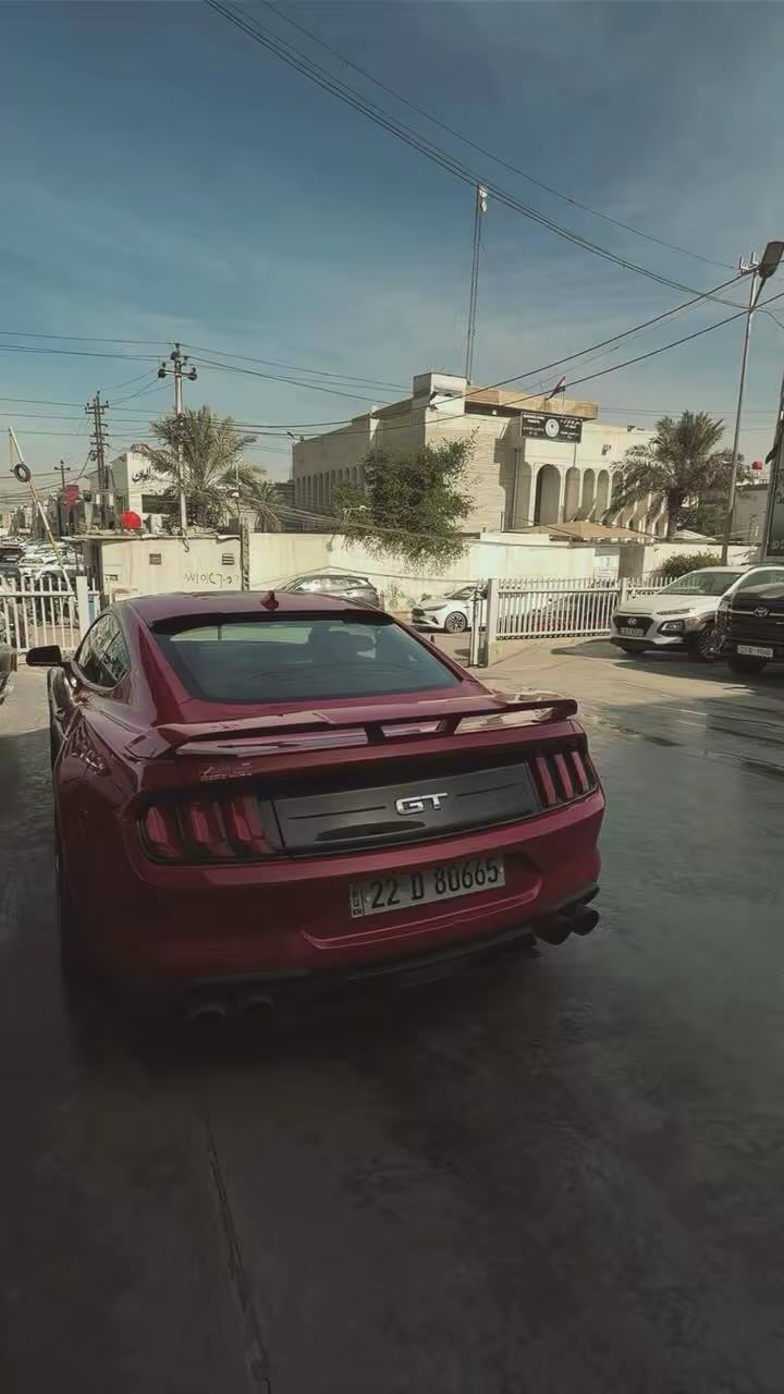السلام عليكم موستنك جي تي الشكل الجديد للبيع موديل 2022السيارة ماشية 21الف كلو السيارة فول شاشة دجتل كشنات كهرباء تدفة تبريد السيارةبية تزويد دركة ويالة صلنصات السيارة بية صبغ جاملغ امامي وشوية من الباب وصار بية حادث بل عراق جاملغ خلفي و بنيد مفتوح فقط السيارة ايرباك ما بية شاصي ما بية سعر السيارة اب٢١الف وبية مجال بصيط ***********التصال وتساب
