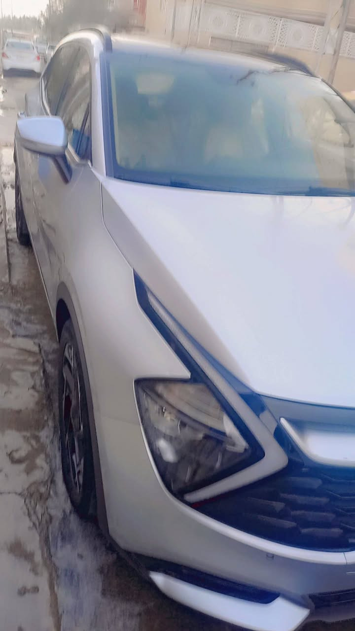 كيا سبورتج خليجي محرك 2000لبيع فول مواصفات مكان بغداد البلديات تحويل وكاله صاحبها  سعرها 205رقم الهاتف  ***********
