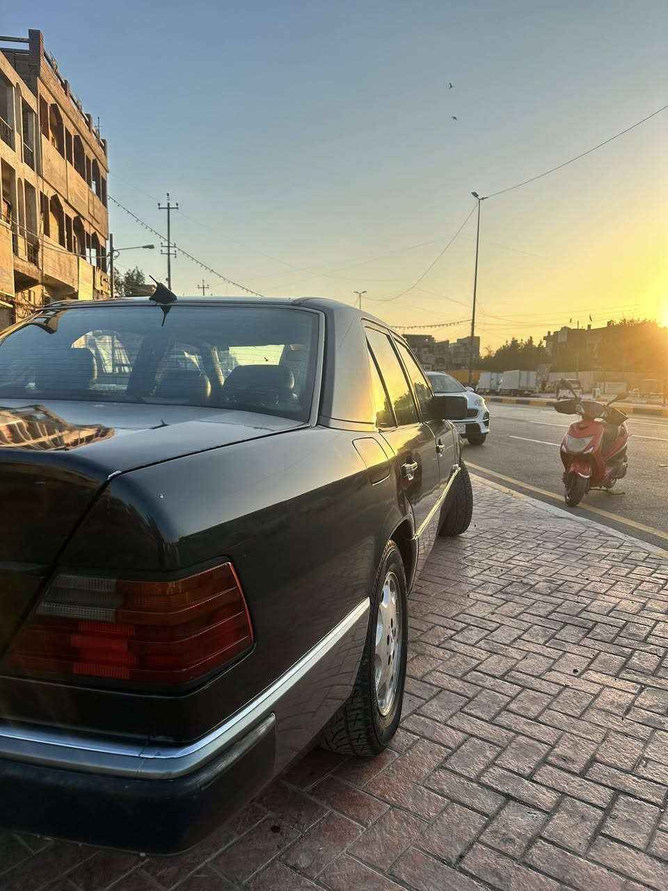 السلام عليكم دب للبيع
موديل 1990 

محرك وكير خير من الله 

المحرك 300 قبق اسود 

تبريد ثلج ❄️ 

السياره بسمي 

تحويل ثاني يوم 

السياره خير من الله كل نقص مابيه 

بس الغرفه الداخليه نقصه بطاين 

العنوان مدينة الصدر 

الاستفسار *********** 

السعر 62 وبيهة مجال
