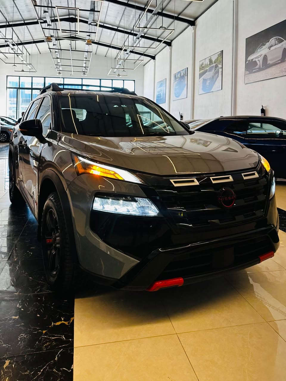 نيسان رؤگ گريك سمنتي 2025 مواصفات SV AWD مكينه 1.5 توربؤ فول شاشه كاميرا حه ساس كاميرا 360 پله ي فؤر ويل 4x4 رادار پشت و پيش كوشين هيته ر سوكان هيته ر كوشين خه زن يه ده به سمه بريك بسمه شه غال سندوق شفت ويل كروم ئوتو هولد وايرليس ئوتو ستارستوپ فقد 1هه زار مايل رويشتيه واته سفره رقم كاتي نه شكايه سئ مانگي خوي له گه له وه كو سبغ يك چاملغ سبغ فقد بي ناوگرتن بي ارباگ دعامي لايت هه مووي بيلادي گير مكينه به ردي گزوز به شرط سعري 168 كميك مجال.
رقم شانصي 5N1BT3BB1SC820715
رقم تليفون ***********
*********** أربيل, العراق
