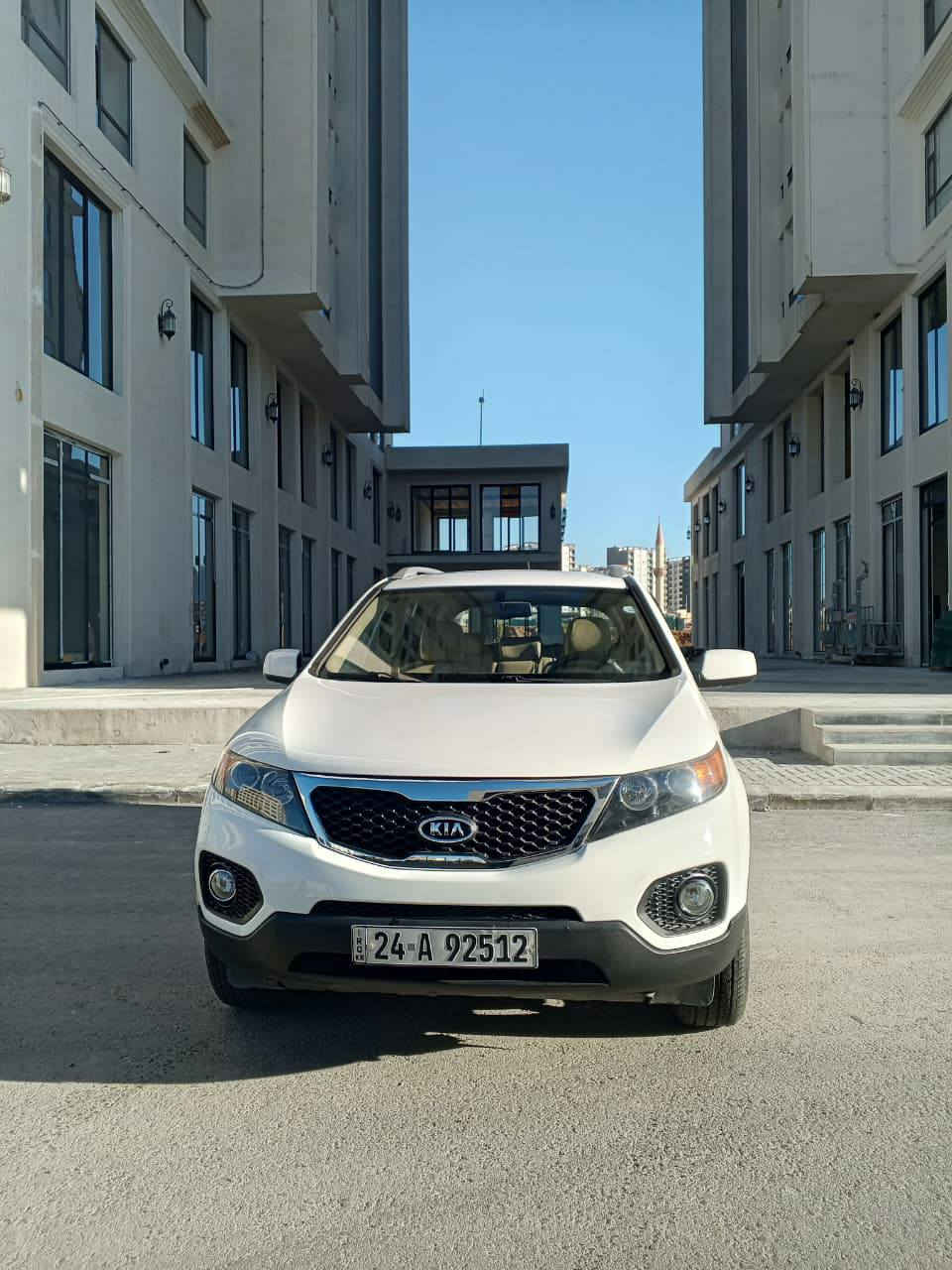 سورنتو خليجي موديل 2013 كلين تايتل محرك 4 2400 ثلث قطع تبريد سبعه راكب كير محرك شرط مواصفاتها معروفه سياره جديده حيل صدر تخم تواير سياره كلين بدون ضرر خالصه كلين تايتل السعر 150 وبيها مجال شي قليل بيع فقط اتصل. ***********
