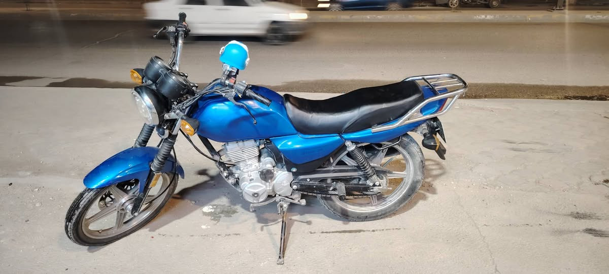 دراجة دايون موديل ٢٤ كفالة عامه برغي ممفتوح بيها مرقم وكامل مداور ثاني يوم للاستفسار الاتصال على الرقم***********
