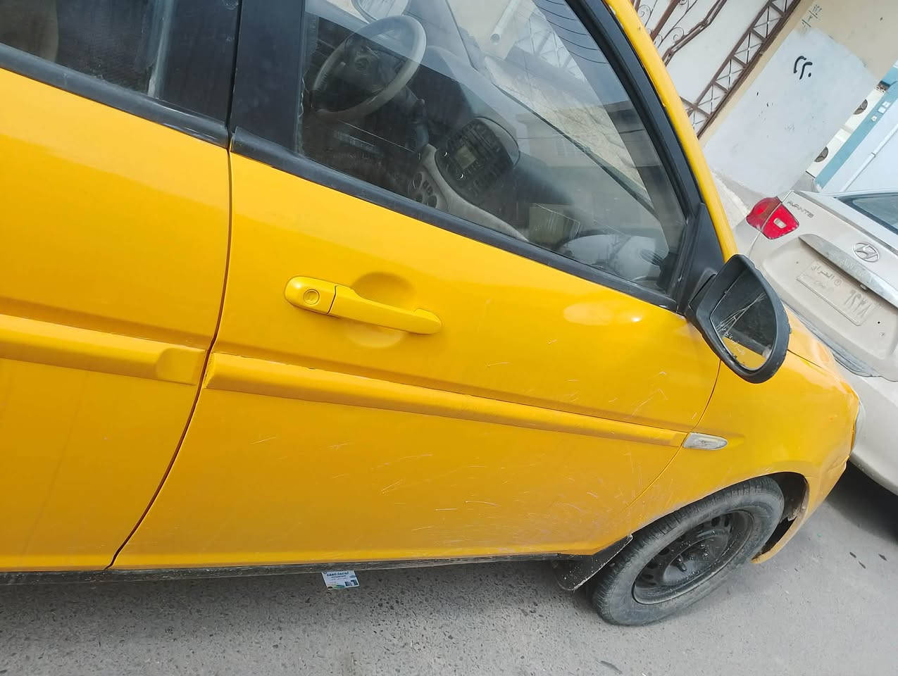 ~اكسنت مديل 2010
فول عادي رقم نينوى مااندل شرعيها وين ابيعك فحم في فحم مكفوله من سرقه وطلب 
گير محرك شرط ضرر فقط نص باب سايق بدون دواخل سياره حلوه ونظيفه مال رزق تواير جديد سعر 40 وبيها مجال قليل
مكلف بنشر تواصل ع رقم  
رقم ***********
اسيا ***********
