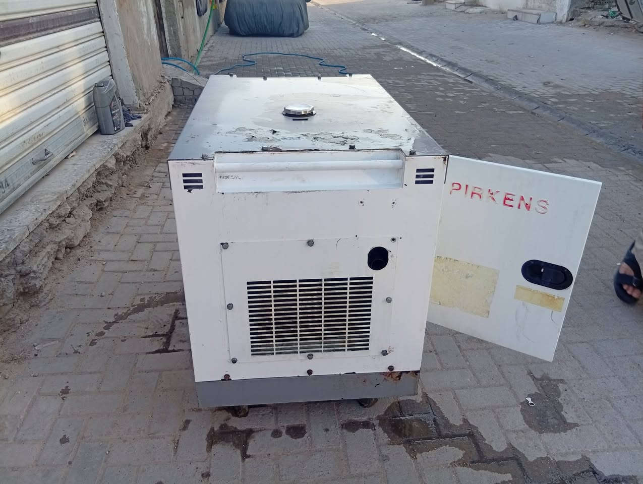 مولده للبيع 40 امبير بيع جوازات اوتوماتيك تشغيل اطفاء السعر مليون ونص بكان بغداد مولده نظيفه وجاهزه***********
