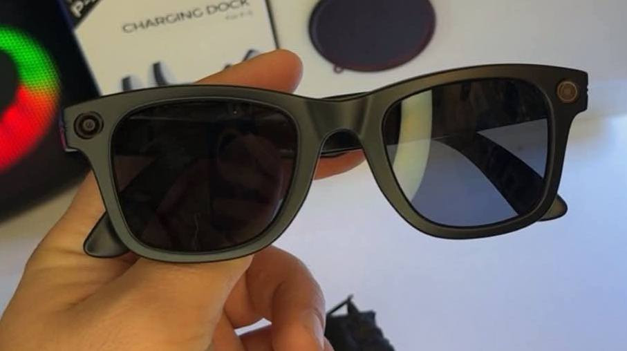 نظارات بهذا الشكل بيها كامرا تصوير وبلوتوث وسماعات وكلشي وكلاشي مزاد من 30 وزاده الله من زاد


**إذا كنت صاحب هذا الإعلان وتريد حذفه لأي سبب، رجاءا أرسل رسالة إلى الدعم الفني**