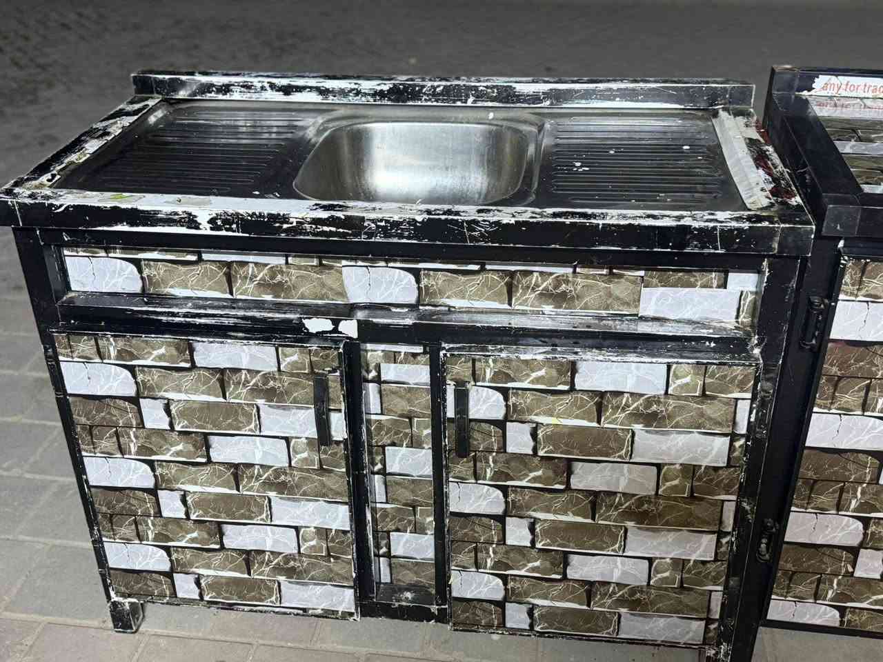 سلام عليكم
كاونتر للبيع 3 قطع وهاي كدامكم الكاونتر نضيف كلششش من البطن نضيف ومن الخارج نضيف مابي اي ضرر ملحق مع كاونتر مع سنك السعر 200 وبي مجال راسلني واتساب وتدلل تشلع عيوني ***********(ويوصلك الباب بيتك بلاش توصيل مجاني)
