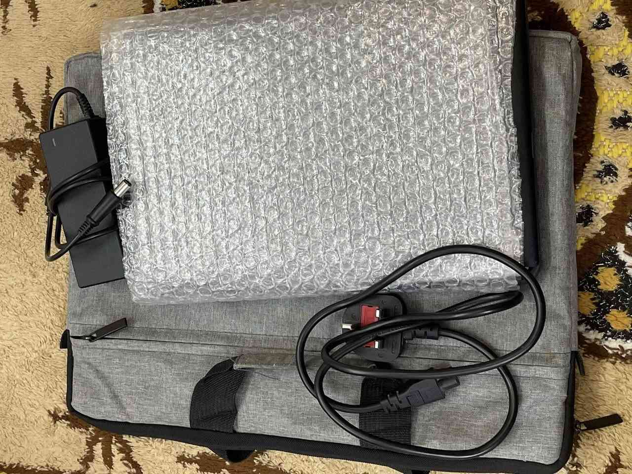 سلام عليكم
لابتوب لمس وماوس نوعيه DELL الجهاز جديد 

ونضيف بيع مستعجل السعر ٨٠ ألف مكاني نجف حي الانصار 

وبي مجال🚦***********🚦
