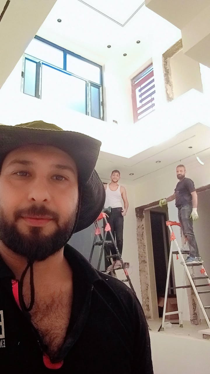 تأسيس كهرباء كافه المباني  سيمنس و بوري باسعار ممتازه اخوكم محمد الكهربائي ***********
