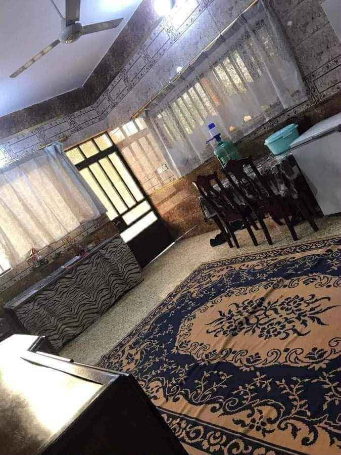 سلام عليكم المساحه ٩٥٠ متر
متكون من 5 غرف نوم وصاله كبيره واستقبال وصحيات عدد ٣
العنوان الدوانم شارع ابو نزار خدمات مي كهرباء تبليط الاستفسار ***********
