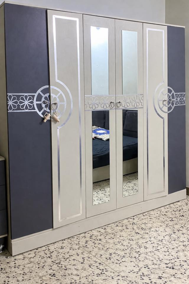 غرفة تركية مستعملة 5 قطع
سعر 450 وبيها مجال بسيط
للاستفسار:***********
