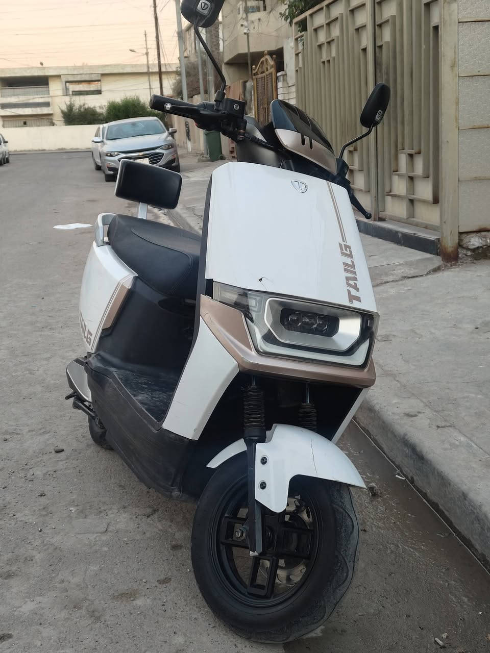 سلام عليكم من رخصه الادمن 
دراجه شحن TAILG موديل 2025 6 بطاريات كبار نادره بل سوك بطارياتها جديده بل جيس تايرات جديده الدراجه استعمال 3 أشهر ضمان بعدها بيها بعد 9 أشهر ينتهي ، مواصفاتها حلوه 3 نمره بدون بك الثالث يمشي 60 ع ويز تشغيل عن بعد كشن جلد لايت كلش قوي بريك امامي خلفي دسك نضام الاقتصادي بيها و APS دراجه نضافتها 80% حادث مالتها بل بجم وصفحه مثل موضحه بل صور سعر 750 بيها مجال حك الجيه بيع او مراوس بانزين للتواصل *********** ، *********** . بغداد / حي العامل
