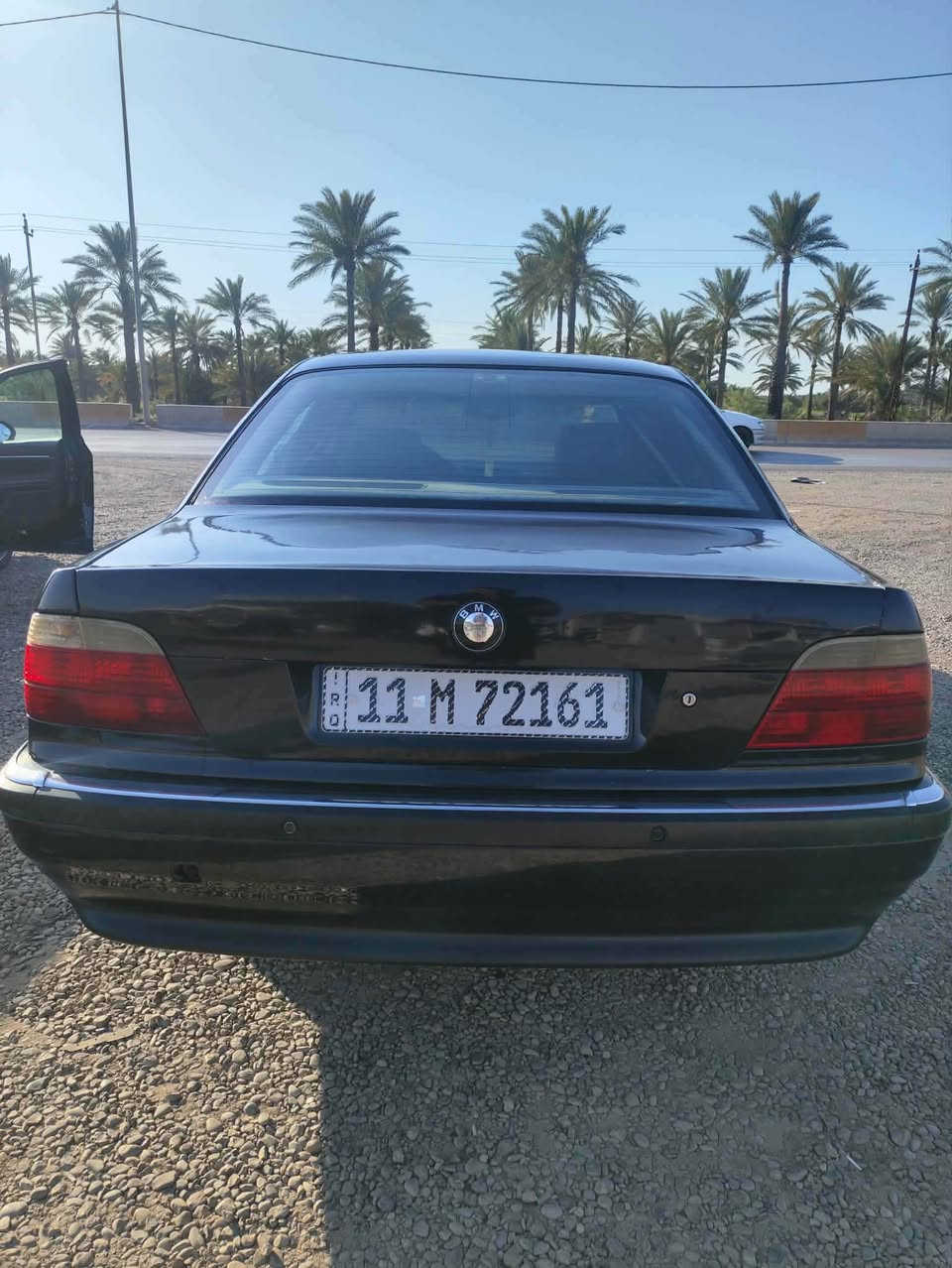 خفاش 730 موديل 95 رقم بغداد لون اسود باسمي رقم دولي 
 الصدر الامامي والخلفي جديد نقصها دبلات 
تخم تاير جديد 
كهربائيات كلها شغاله 
سلايد جام وبردة خلفية كهرباء
السعر 60 بيها مجال بسيط للاستفسار الاتصال على الرقم ***********
