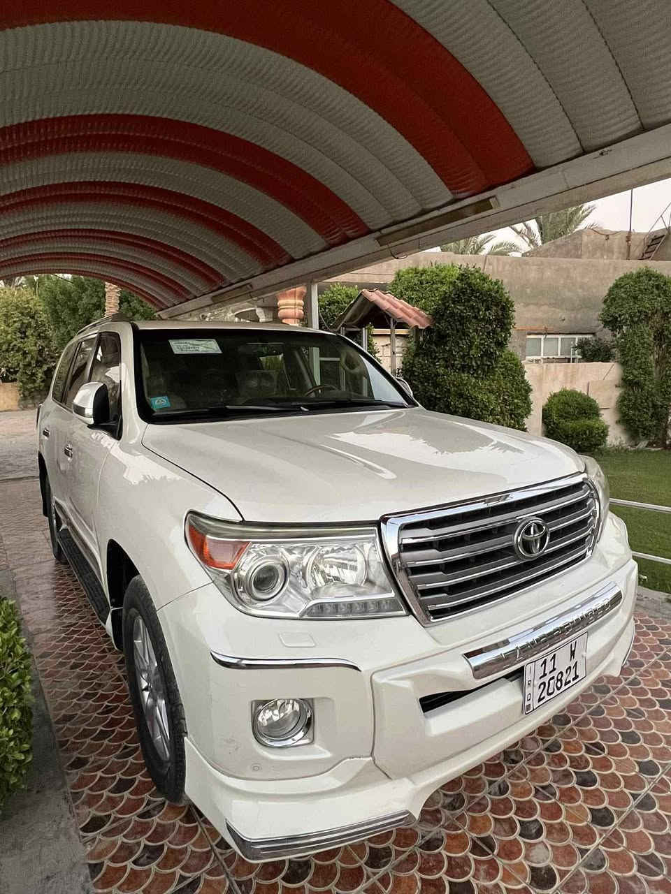 سلام عليكم عندي لاندكروزر موديل ١٥  افطيم محرك ٦ سلندر رقم بغداد الجديد السياره بيه صبغ السونار داخل ألمنشور تخم تايرات جديده حداديه بل جيس تبريد خير من ألله السياره فول مواصفات لايت زنون بيه هواي مواصفات ألسياره متواجده بغداد ألسيديه السعر320٠ بيه مجال بسيط رقم ألهاتف ‏‪‏‪***********‬‏ بيع او مراوس أبكوري
