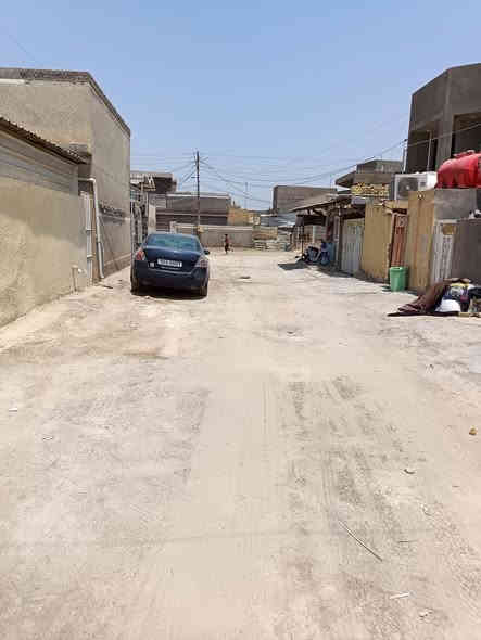 دار ٢٩٢ مترونص طابو زراعي سند 25

يحتوي على 3 غرف نوم 2 أرضي

واحده سويت وغرفه ثالثه بالطابق الثاني من غير صحيات مع صاله وكليدور ومجمع صحيات عرض متر والطول ٧متر

مع حديقه كراج

واجهة الدار ١٠متر ونزال 29 متر ٢٥سم.

العنوان الحله حي البكرلي المنطقه الثانيه شارع دانه الجايجي ابو توحه وتنزل بالشارع ٣٠٠ متر عدل اكو محل حداد ركن بالشارع حيدر المنصوري وتدخل الفرع 3 بيوت بيت ركن جاري العزيز خالد أبو عمار بيتي وجاري يعرب ابو نور العزيز جارتنا الخلوقه المحاميه ست احلام الجنابي أم دره 

عرض الشارع 8متر سبيس

مجاري ماء كهرباء

السعر ١٦٠ مليون

*********** ابو مهدي

ملاحظه الي يعجبه مع الاثاث الدار ماعدا غرفة نوم

السعر ١٧٢ مليون

علما ان الدار مشمول بلتوطيب ابيع بهذا السعر من غير اذا تطوب..
