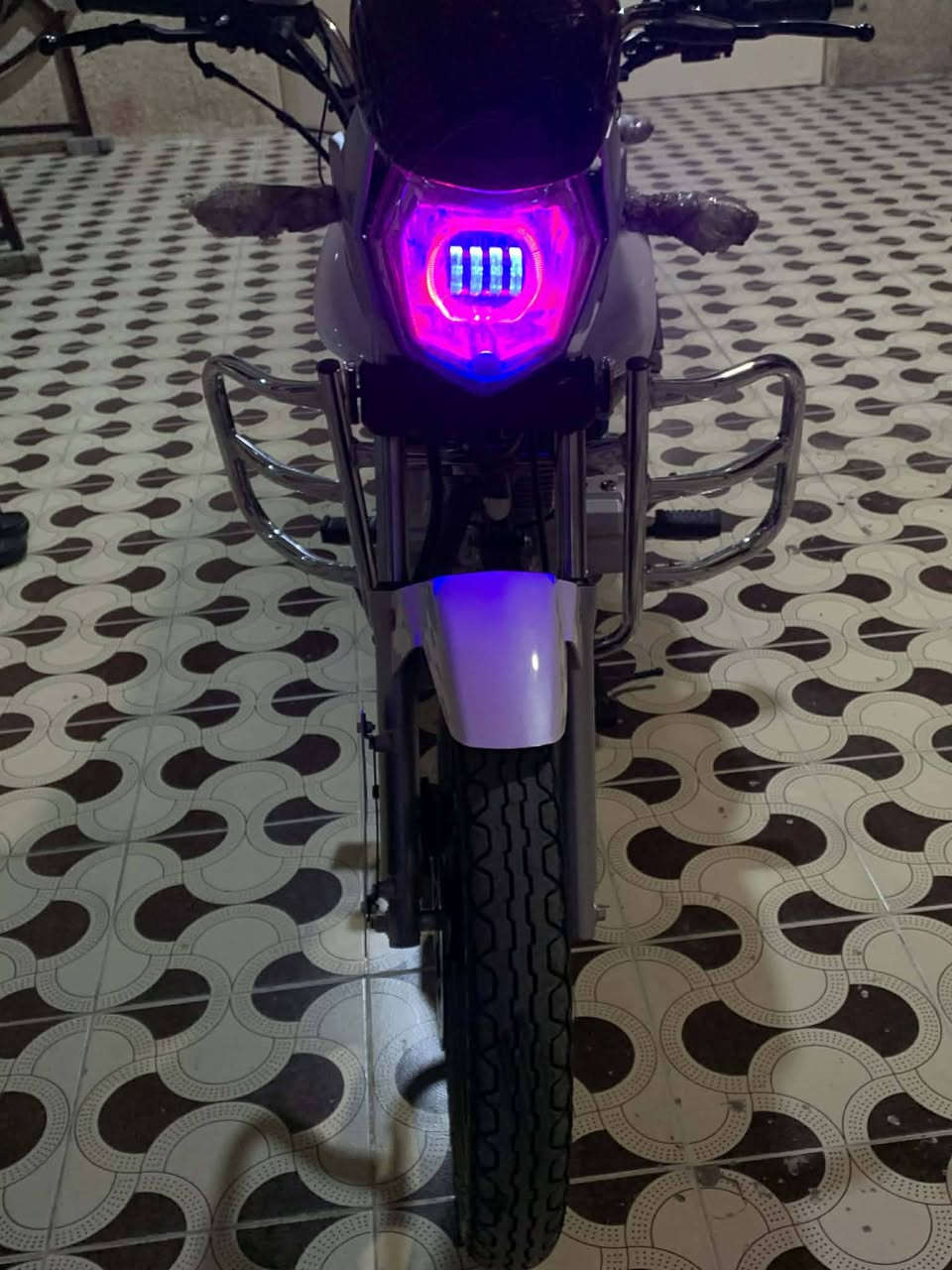 للبيع
ماطور 2025
السعر خاص 
للتصال ***********
