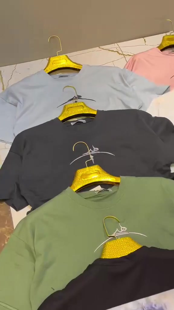 تشكيل بلايز سنغل قطن تركي😎😎😎
قالب اوفر سايز💢💢💢
قياسات M.L.XL.2X 💯💯💯
  طبع عال / ترنسفير و تطريز👌👌👌
   عدد السيريه 32  🤍🤍🤍           
يوجد شحن لجميع دوال العالم ومحافظات سوريا 🇩🇿🇧🇭🇵🇸🇮🇶🇱🇾🇶🇦🇱🇧🇯🇴🇰🇼🇸🇾🇴🇲🇸🇦🇾🇪🇦🇪
تواصل واتساب https://wa.me/message/NDFQ5NFOSYRRI1
رابط كروب واتساب https://chat.whatsapp.com/D1wHhWghW4h2tKeCkS7J4b


**إذا كنت صاحب هذا الإعلان وتريد حذفه لأي سبب، رجاءا أرسل رسالة إلى الدعم الفني**