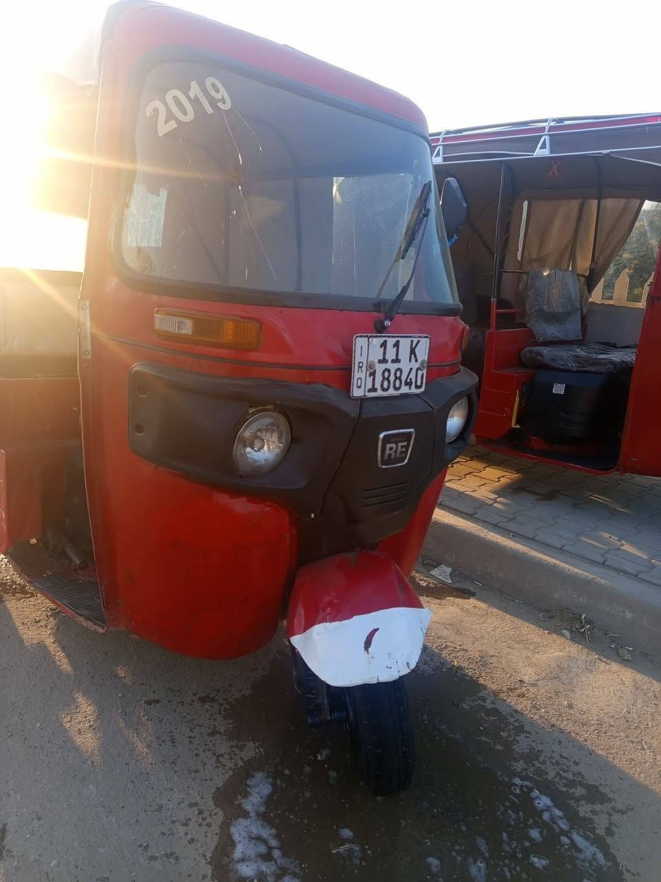 السلام عليكم تكتك 18 رقم نكليزي تحويل نفس اليوم بدي مال 20 مضلع سعر 5 وبيها مجال مكاني بغداد حي طارق القديم شراي يتصل ‏‪***********‬‏
