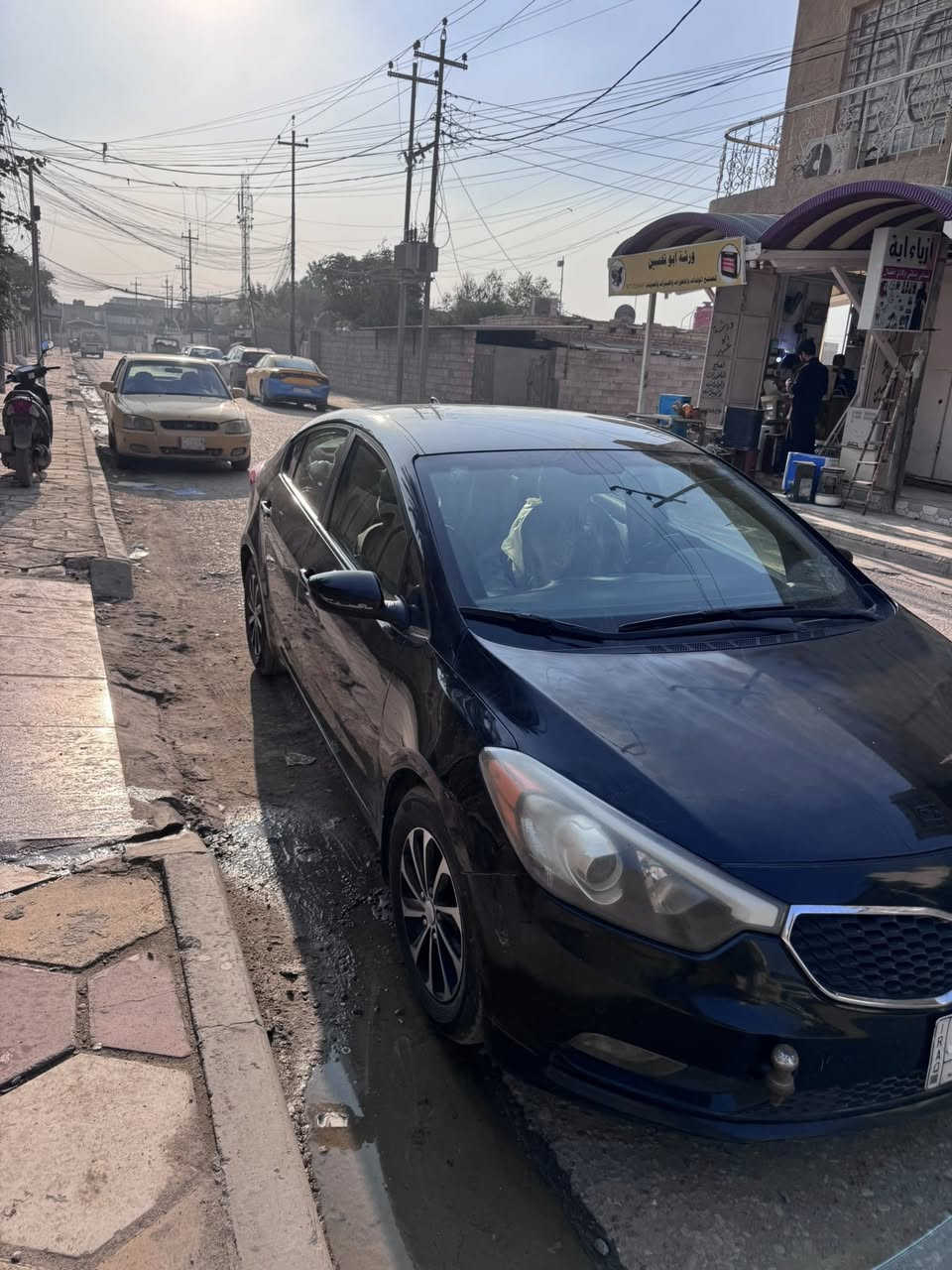 السلام عليكم 
فورتي 2015  
مكينه 2000 دوش
وارد امريكي 
صور الحادث والسونار موجوده بالصور
انضربت عندي جاملغ خلفي وقبق الجنطه 
بدلت القبق ولدعاميه نفس اللون
ماشيه 90 الف
رقم بغداد حره
مكانهه ميسان العماره
السعر 95$
***********
0786 069 0888
