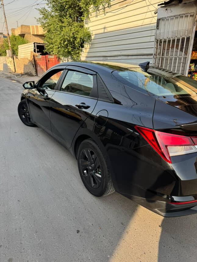 النترا وارد امريكي ماشيه 60 موديل 22
فول مواصفات عدة الفتحة 
تبريد بيانو شحن لاسلكي شاشة ديجتال بصمة ابواب بصمة تشغيل بصمة صندوق نظام ترحيب تشغيل عن بعد كشنات تدفئة تحديد مسار قيادة ذاتية والباقي المواصفات معروفة 
دوشمة عام 
حادث السيارة بنيد وباب السايق مبدلات اصليات بدون صبغ وايرباك بردة فقط
السعر 145 بيه مجال 

***********
