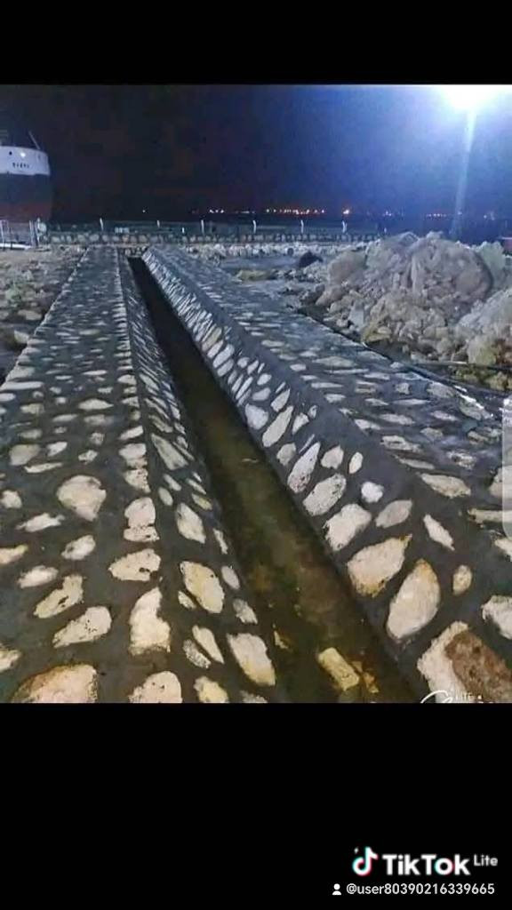 *********** ************
