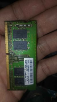 رام لابتوب • ٨ غيغا • ٤ قطع