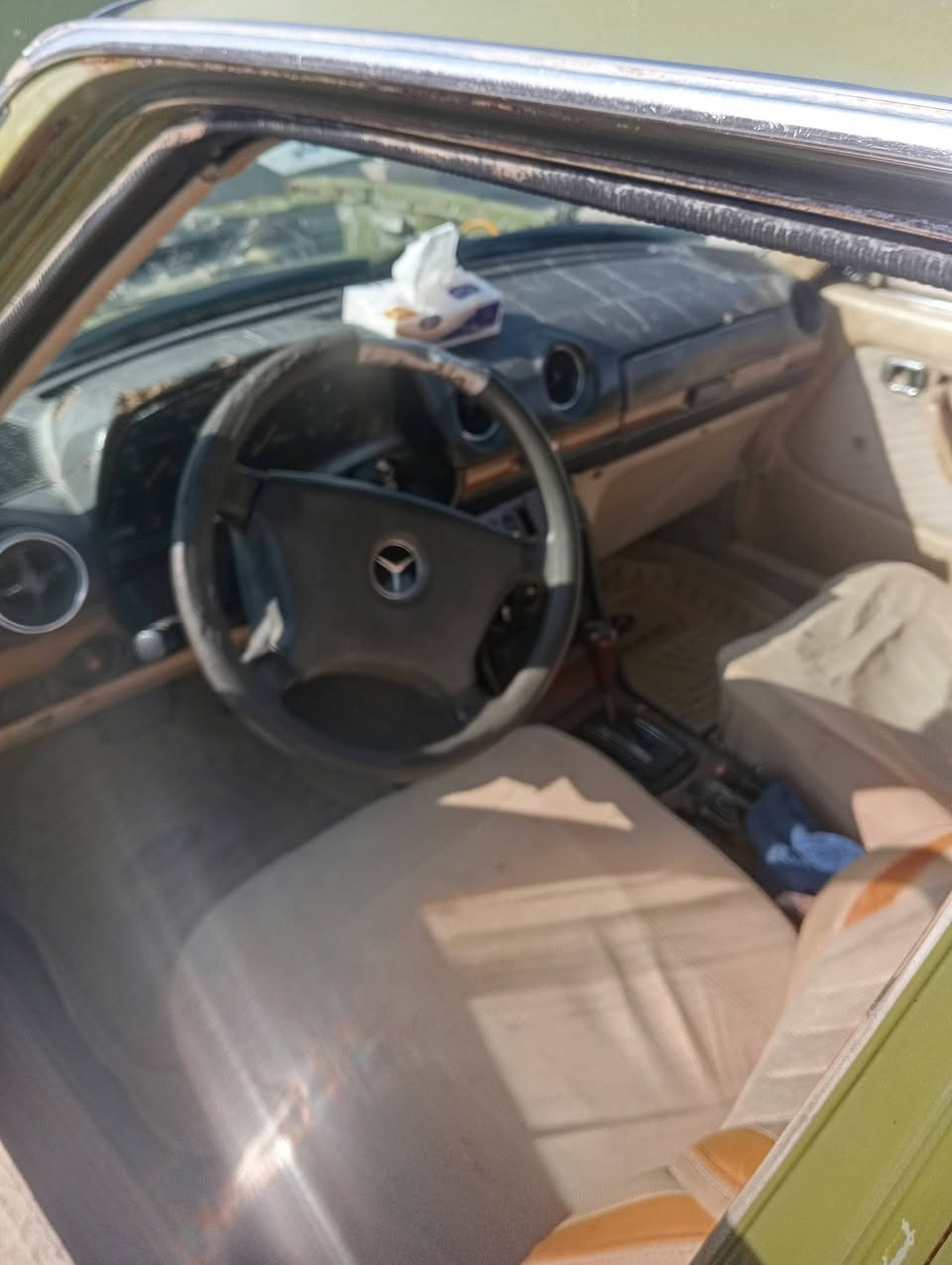 سلام عليكم مرسيدس للبيع بدون رعي سياره جهازه خير من الله سعر خاص هذه رقمي *********** مكاني سوق شيوخ فضيله
