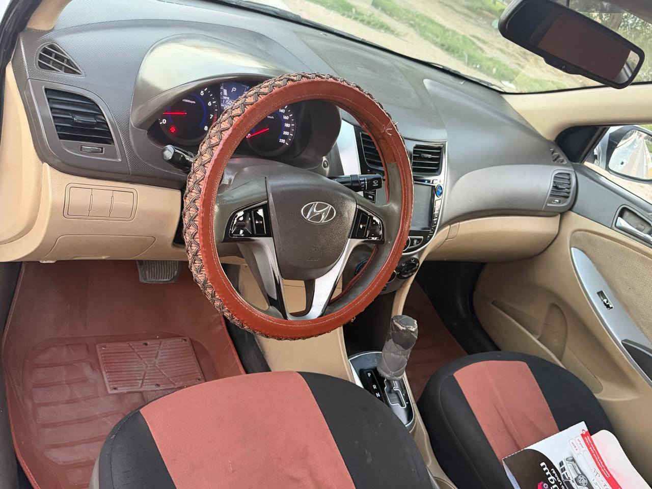 سلام عليكم سياره نوع اكسنت موديل 2014خليجي فول فتحه شاشه كامره حساسات امامي خلفي شاير بل مري كفاله كير مكينه حداديه تخم تاير تبريد كفاله من ضربه تبديل صبغ جاملغ امامي او باب بارد بصيط فقط العنوان كربلاء السعر 98بيه مجال رقم الهاتف ***********تصال تحويل مباشر بسمي
