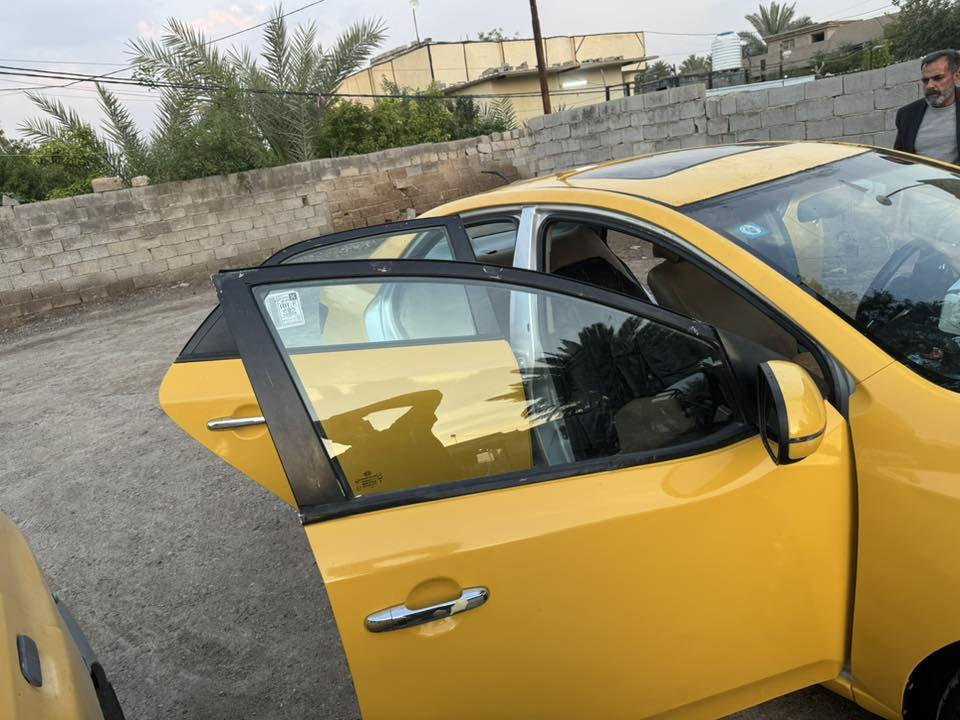 سلام عليكم للمراوس فقط من دون بيع. عندي كيا فورتي 13 تكسي. لون اصفر سياره مكينه 2000 دوش سياره من دون حادث بيه طخه زغيره بخشم بنيد. وواكع طابويه. بحافه القماره كلش طخه عاديه زغيره. من يم فتحه السقف. علا كلا انطيك سياره جاهزه للاخير. من دون حادث ونضيفه.  اعله فئه فول مواصفات. فتحه سقف. بصمه كشنات تدفئه. مرايات شفط وباقي التفاصيل. مراوس فقط شعندك نزل بغداد 

ملاحضه سياره صدر جديد تخم تايرات. بطاري ماتصرف عليه ربع دينار.  

وباسمي. سنويه لل 29 

***********. متوفر واتساب فقط
