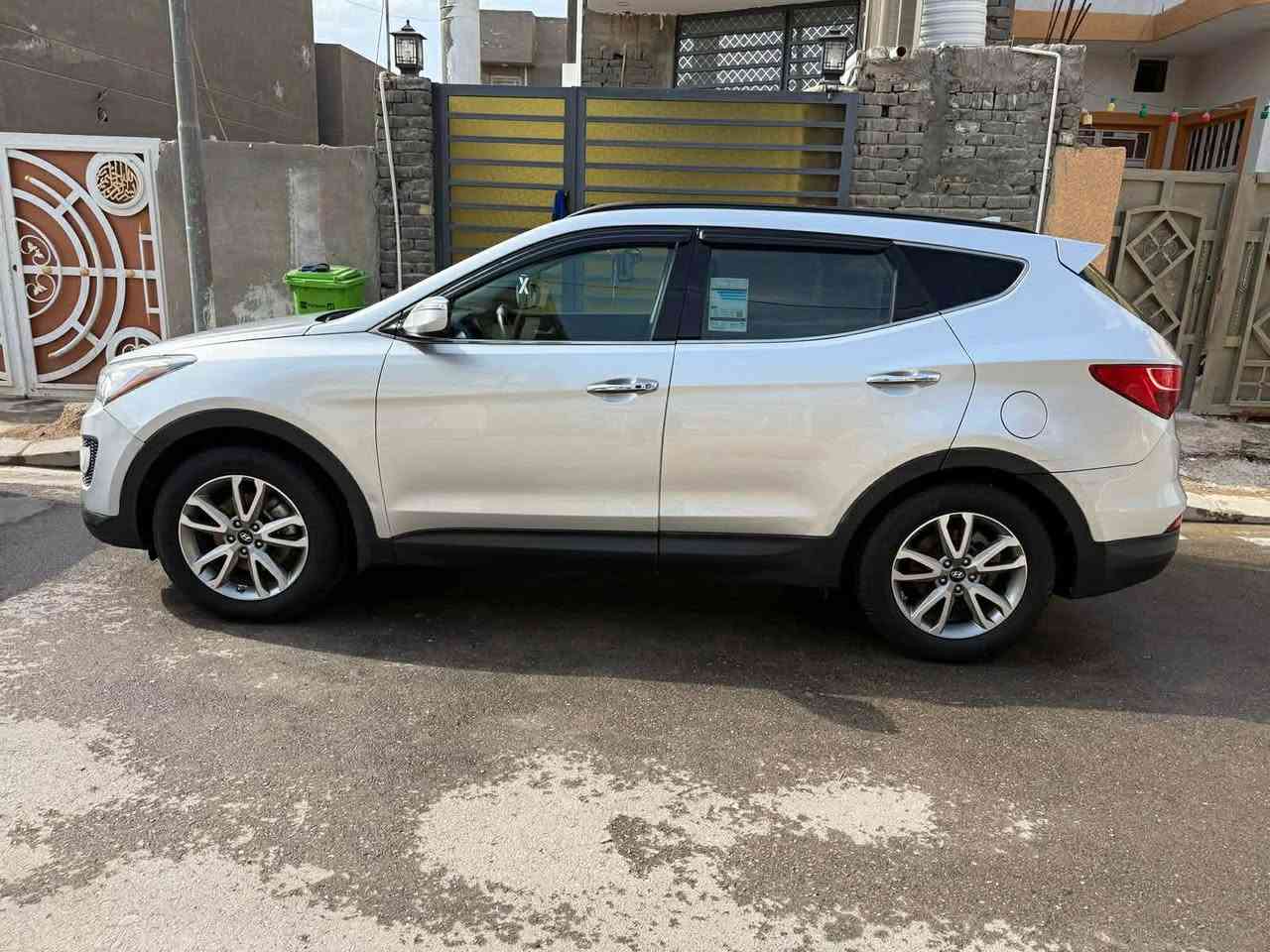 نوع السياره:سنتاڤي
المديل: 2016
المواصفات
1.صندوق كهربائي
2.كشنات كهربائي
3.كشنات حار
4. استيرين حار
5. ⁠مسار 
6. ⁠حساسات
7. ⁠سياره بيه هواي بيه مواصفات حلوه وجهازه ع اخير حبايه سياره فول مواصفات ماذب عليه ربع 
8. ⁠السعر خاص او اتصال ع رقم
استفسار او اتصال
(***********) Singapore
