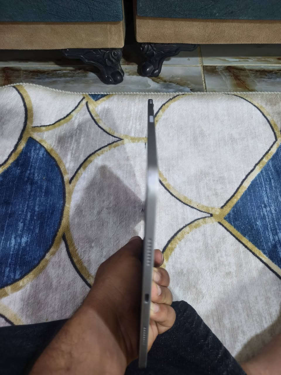 ايباد 11 معالج 1M مساحه256هاذ الكسر البي مبين بل تصوير سعره 350 وبي مجال بكاني بصره شط العرب جزيره ***********

