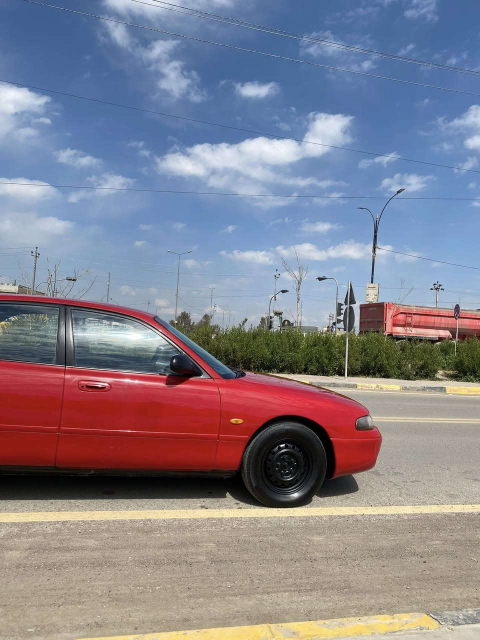 السلام عليكم
مازدا فاصوليا وارد يابان 
موديل 1992 
محرك 4 سلندر
كير عادي 
كير محرك شرط 
رقم نينوى مشروع وطني باسمي 
ضرر جاملق خلفي جهة النفر بدون دواخل مصبوغ وبي معجون شي قليل جدا 
السياره بيها قطع صبغ جماليه اثر شخوط بدون قطره معجون 
سعرها 51 
مكان السياره موصل الايسر 
للتواصل خاص او عالرقم 
***********
