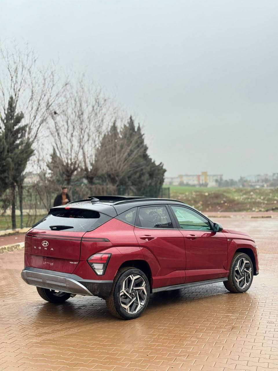 السلام عليكم
كونا 2024 
Kona 2024 
فول فول مواصفات 
بصمة
تشغيل عن بعد 
بانوراما سلايد 
كشن جلد (بيها هواي مواصفات بعد)
دخول جديد 
السيارة ماشية. ٦٠٠٠
محرك ١٦٠٠ تيربو 
ضرر فقط جنطة 
مكانها دهوك 
تترقم شمالي


**إذا كنت صاحب هذا الإعلان وتريد حذفه لأي سبب، رجاءا أرسل رسالة إلى الدعم الفني**