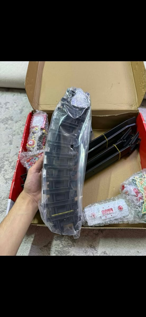مجموعة قطار الكرسمس  الكهربائي من سينيكوي  تتميز باضواء واصوات وقاعية تعمل بالبطارية  وجهاز تحكم وباقي التفاصيل موضحة بالصورة القطعه جديدة لوك كبس على اول تم 25 الف ويا التوصيل


**إذا كنت صاحب هذا الإعلان وتريد حذفه لأي سبب، رجاءا أرسل رسالة إلى الدعم الفني**
