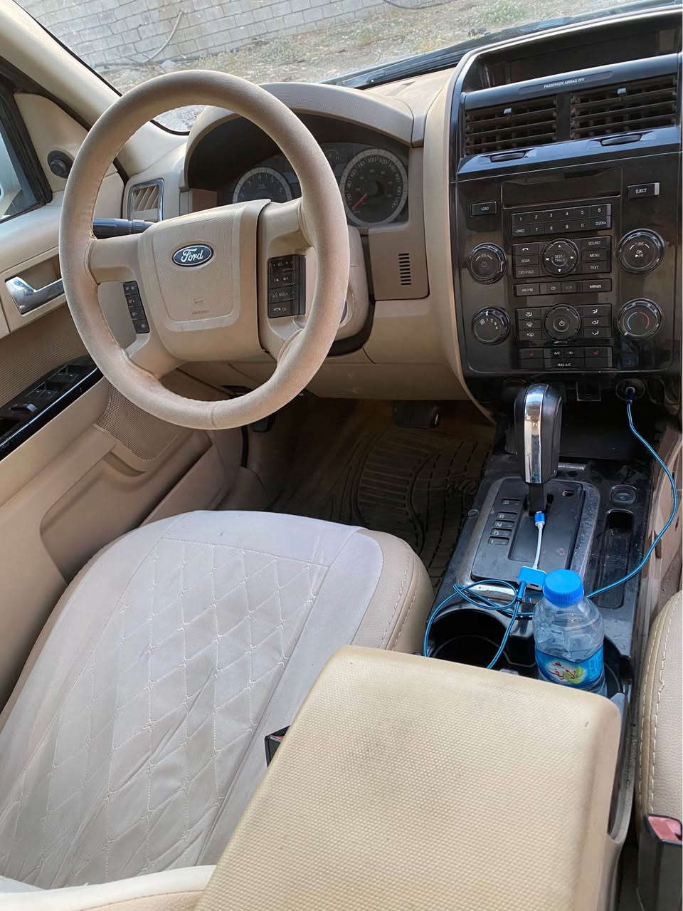 Ford escape model 2010
٦ پستن زۆر بەقوەتە 
سەیارەکە بەنزین و غازی ایتالیە 
سەیارەکی نەرموو بە کیشە
کوشین کارەبایی 
سوکان تەحکم 
سلایت 
دەرکە بەسمە 
٤ جام کارەبایی 
تەبریت سارد و گەرم ❄️
تەبریت مەرکەزی 
Abs
Trakshn 
سەیارەکە بە عام سبوغ دەفرۆشم 
سەیارەکی نەرم و خۆشە 
سەیارەکە مەنەفیستە ئەوەلیاتی بەشەرت
سەیارەکی عایلیە گەنجانەیە
 بلندە بۆ ئاقار و سەفرە دەرەجە یەکە 
سەعری ٤٥ وەرەقە و مەجالەکی برایانە 
رەقەم تەلەفۆن (***********)
تیبینی (واتس ئاپ و ڤایبەری) لەسەرە مشتەری نامە بنیرە لە خزمەتم ❤️ أربيل, العراق
