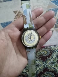 ساعة سويسرية • اوتوماتيك • ٢٠٠م مقاوم ماء