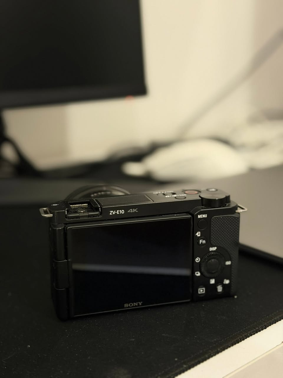 سوني ZVE 10 جديدة جداً كامل الملحقات باكيتها وغراضها بالجيس بعدهن استخدام قليل
مكاني بغداد زيونة السعر 750 الف بيها مجال بسيط جداً


**إذا كنت صاحب هذا الإعلان وتريد حذفه لأي سبب، رجاءا أرسل رسالة إلى الدعم الفني**