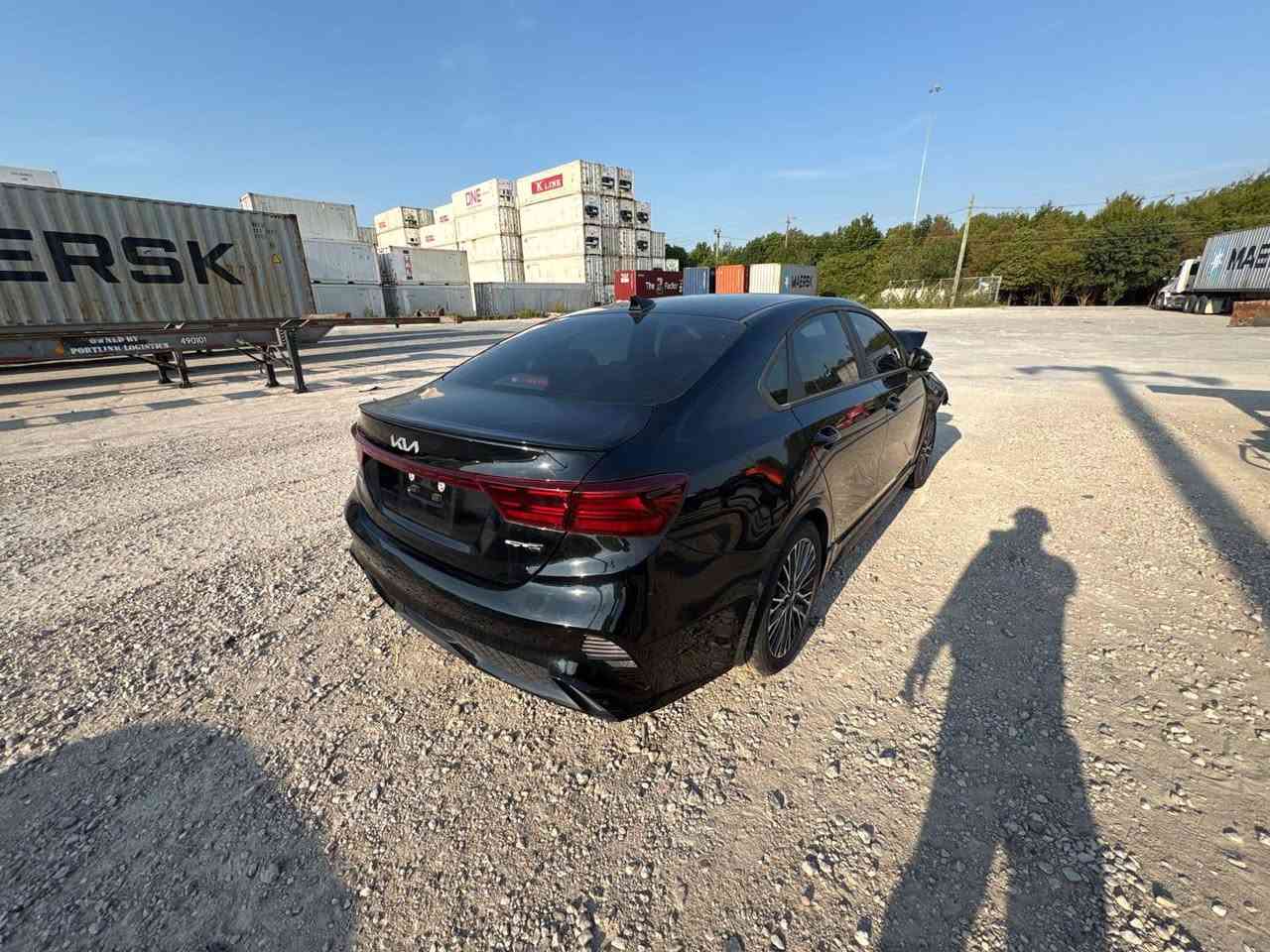 كيا فورتي جيتي لاين فول أعلى فئة مبدل بنيد فقط وتصليح ب الشاصي 
موديل 24السعر145 بيع مستعجل الشراي يتصل واتس اب *********** مكان السيارة بغداد
