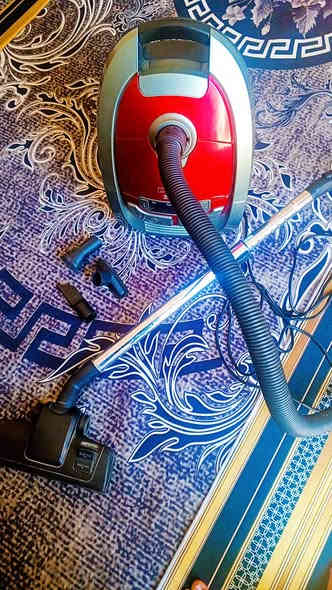 سلام عليكم تنور غاز للبيع سعر/25 وبلازمه حجم32بوصه تدعم النت السعر/75 ومكناسه كهربائيّة للبيع السعر/25 وكرسي للبيع السعر/50 هاذا رقمي***********
