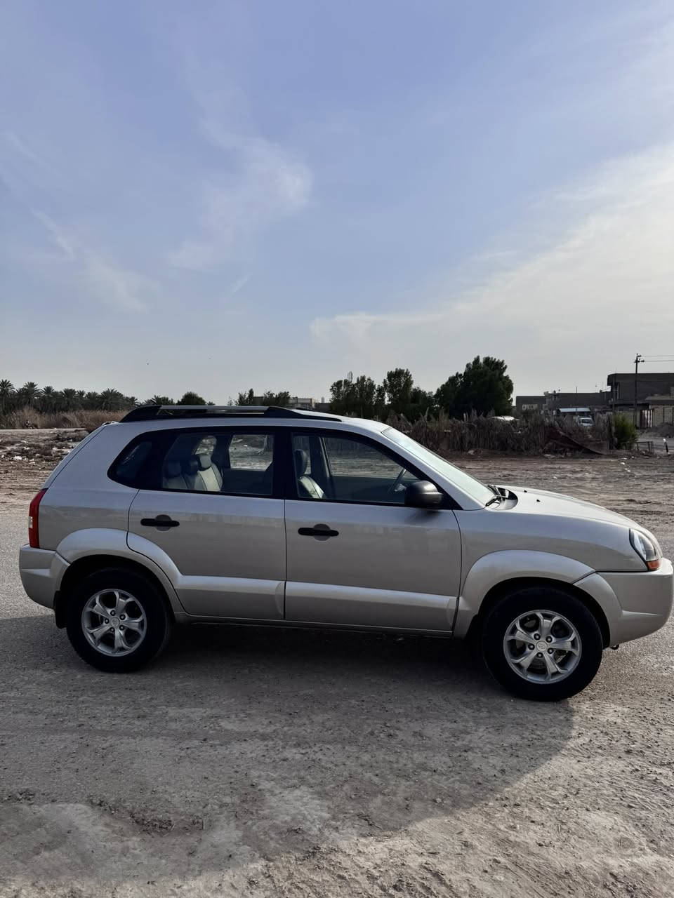 السلام عليكم للبيع 
توسان 2009
السيارة مكفولة كفالة عامة من الصبغ والتبديل والبارد والتكحيل والشخوط حتى دعامياتها
ماشية 124 الف كيلو متر
السيارة كلش جديدة حيل على وضع الشركة
رقم بغداد بأسمي
فول السيارة
فتحة
سعرها 127
***********
مكانها بابل
