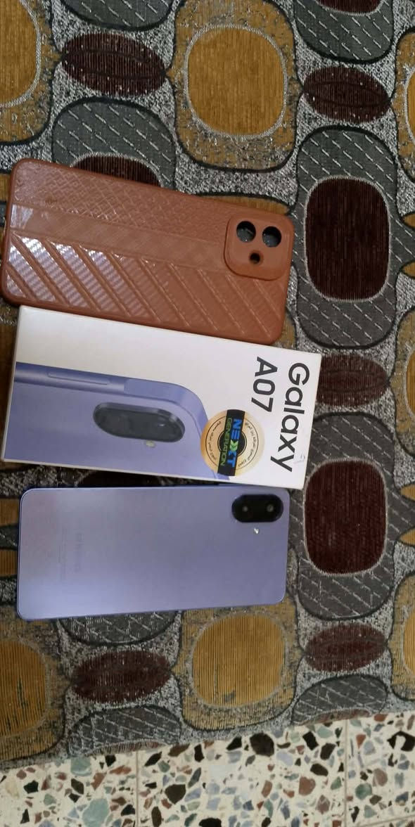 جهاز سامسونك اي صفر سبعه البيع السعر ميه وخمسين الف كامل جديد مصار شهر من اخذته  رقمي ***********
