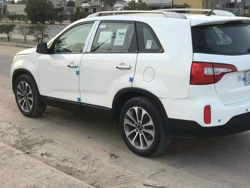 للبيع او مراوس  كيا سورنتو 2015 كويتي
بغداد مشروع وطني 
 
محرك 6 سلندر 3.5

مواصفات فول  1/1
شاشة الدشبول دجتل مو كيجات
بنراما
بصمه تشغيل 
بصمة بيبان
بصمة صندوق
لد أمامي 
لد خلفي
اناره ترحيب باليدات
حساس امامي 
حساس خلفي
كشنات كهربائية
كشن تدفئه + تبريد
داخل صاج
بلوتوث
بردات بلادي
7 راكب 
3 قطع تبريد 
تحكم ستيرن 4 جهات 
مانع انزلاق 
مري شفط 
اشاير مري
كاميرا بلاد وشاشة بدشبول
صدر جديد وحداديه وتايرات تخم 2026

علما سيارة بيها صفحة وجاملغ
مكاني بغداد
السعر 145 وقابل للتفاوض
***********