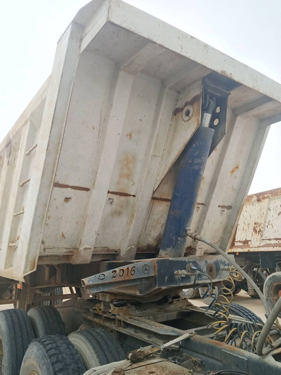 السلام عليكم للبيع عربه نساف الاتصال ***********
