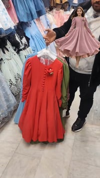 فستان بناتي • مقاسات ٦/٨/١٠/١٢ • سوق بعقوبة