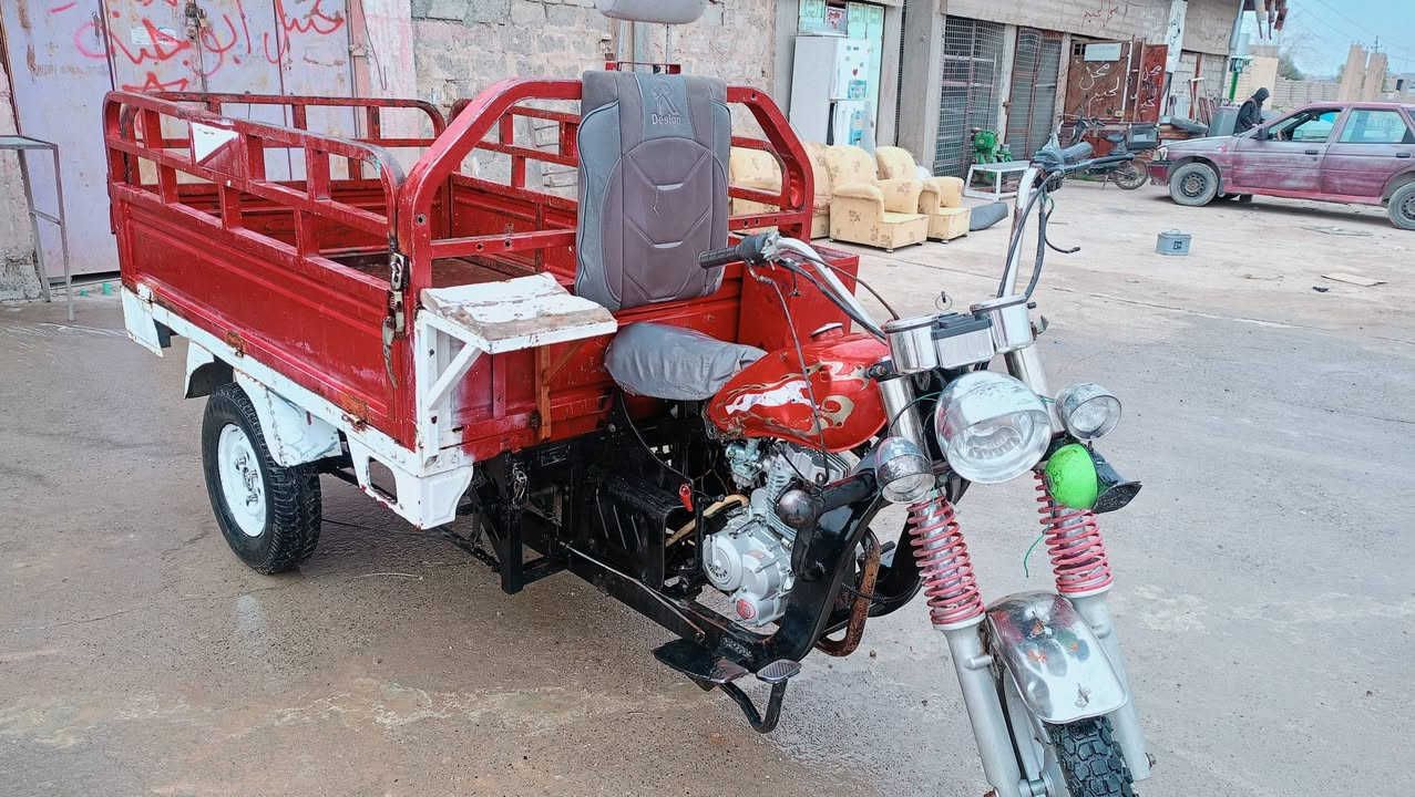 ستوته الجمره للبيع موديل 18 محرك 21 مكانه العياضي
***********
