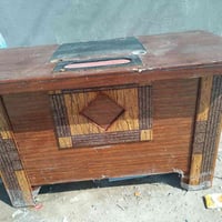 ميز مكتب • جديد • مستعمل شهرين