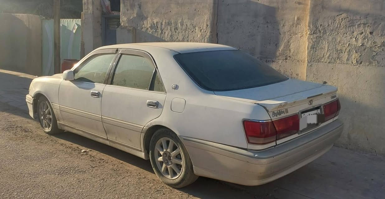 سلام عليكم ورحمة للبيع ملكه مديل 2003 مكفوله كفاله عامه من كص ونقل وعيب شرعي
بيه فقط جاملغ خلفي ايسر        فول موصفات  فتحه موصفاته اربع دكم 
كرستال اصل كشنات كهرباء امامي خلفي
 برده خلفيه ثلاجه 
شاشه 
كشنات جلد 
 مكينه دي فور جبير  
 كير مكينه مكفولات 
رقم بغداد صدامي
مدفوع كمرك وضريبه باقي فقط تحويل رقم
بيه بعض الملاحظات 
السعر 90وقابل للتفاوض لاستفسار اتصل ***********
مكان السياره نجف
