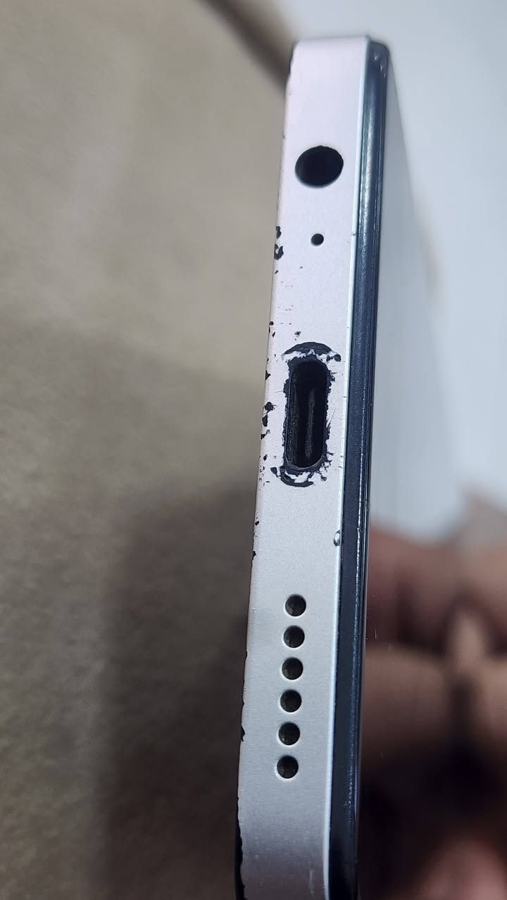 TECNO SPARK 10 BRO
ذاكرة 128
بطارية 5000
معالج Helio G88
اندرويد 13
جهاز حلو بس مرات يشكل اللمس من فوك تقفلة وترجع تفتحة يرجع طبيعي مبي شي
مدينة الصدر
سعر 100


**إذا كنت صاحب هذا الإعلان وتريد حذفه لأي سبب، رجاءا أرسل رسالة إلى الدعم الفني**