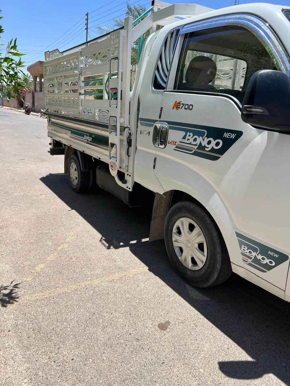 كيه للبيع موديل ٢٠٢٣ مكفوله وجديده ماشيه ٧٨ بدون محجل رقم بغداد تحويل مباشر مكان سياره رمادي السعر ١٥٠ وبيه مجال تصال ع رقم ***********
