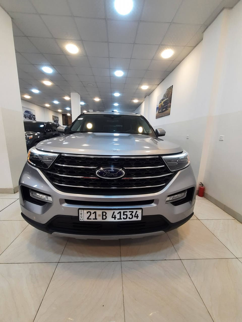 معرض⚜️ PLATINUM ⚜️ للسيارات
سامراء شارع كراج بغداد - قرب فلكة العلوة
  *********** استاذ سيف 
 ***********  مهندس بشار 

عرض اليوم 💥💥💥💥
FORD EXPLORER 2022 4WD 

🟢فورد EXPLORER 
🟢الموديل 2022
🟢الفئة XLT 4*4
🟢اللون سلفر 
🟢المحرك 2300cc TURBO 
🟢القدرة الحصانية 300HP 🐎🐎🐎
🟢اللوحات 21B41534 سليمانية 
🟢عداد المسافات 37253KM
🟢رقم الشاصي 1FMSK8DH8NGA91157
🟢المواصفات 
▪️بصمة 
▪️دخول ذكي ٤ ابواب 
▪️تشغيل عن بعد 
▪️صندوق كهرباء 
▪️رادار جانبي 
▪️حساسات خلفية 
▪️رادار امامي 
▪️تحديد مسار 
▪️مثبت سرعة 
▪️كشنات كهرباء 
▪️كشنات جلد 
▪️كشن امامي تدفئة 
▪️ستيرن تدفئة 
▪️فور ويل درايف 
▪️تحكم ستيرن 
▪️كشن VIP 
▪️كاميرا خلفية 
▪️ابل كاربلي 
▪️وضعيات قيادة 
▪️كشافات ضباب 
▪️تبريد ٣ قطع 
▪️سايد بريك بصمة 
▪️اوتو ستوب ستارت 
▪️اوتو هولد 
▪️اوامر صوتية 
▪️تحكم تبريد خلفي 

🟢 لطلب السعر اكتب تم ويوصلك السعر 
🟢ملاحظة / صبغ جاملغ امامي فقط وايرباك سليم
