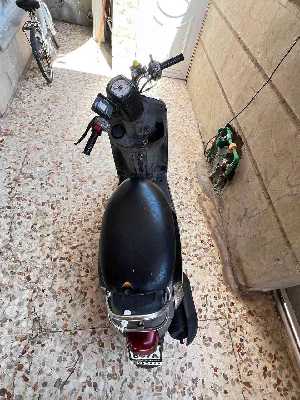 دراجه بوليس نضيفه لبيع مكينه ما مفتوحه السعر 550وبيها مجال ***********

